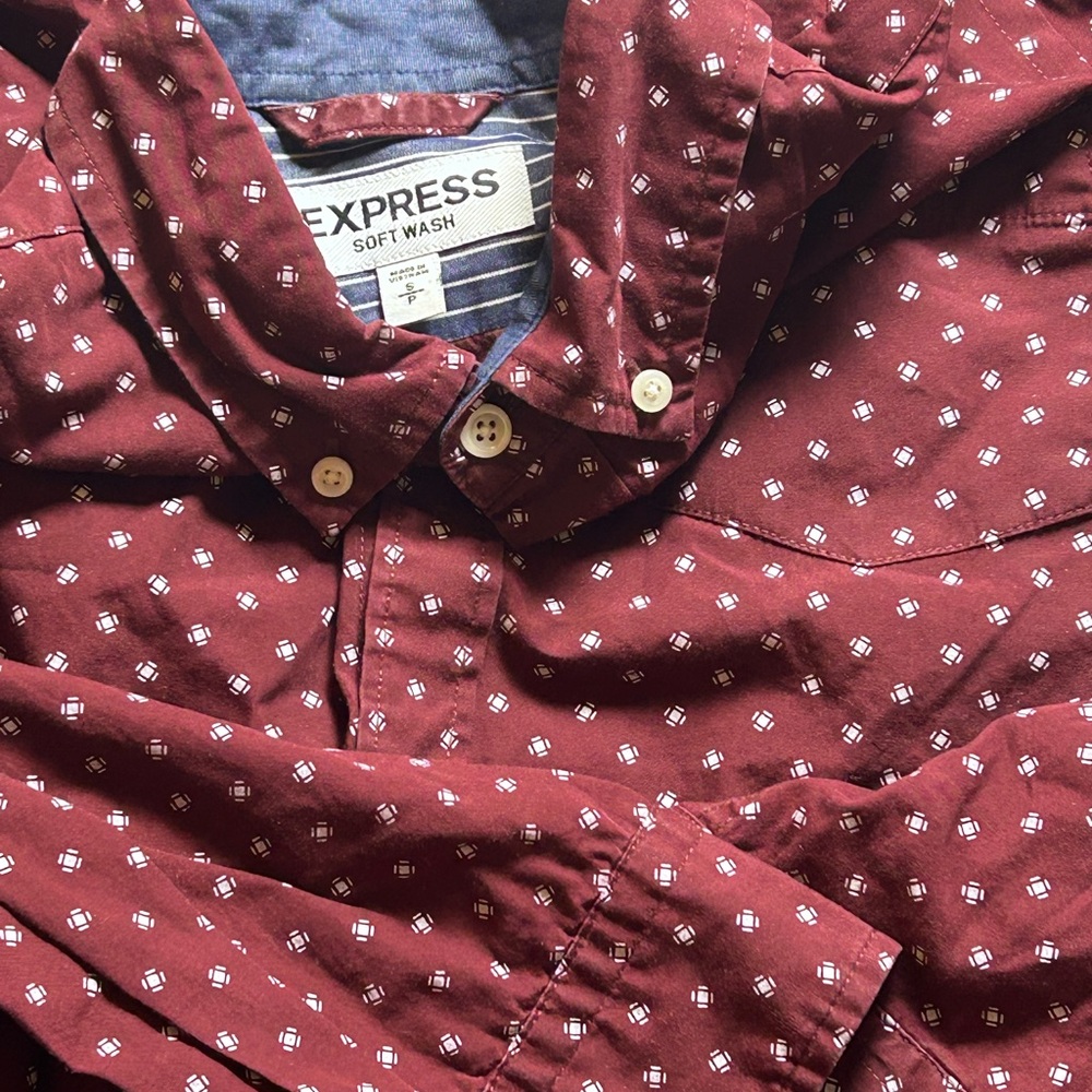 Express Men's Burgundy Patterned Button Down Shirt
